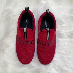 Big kids Náutica shoes size 4